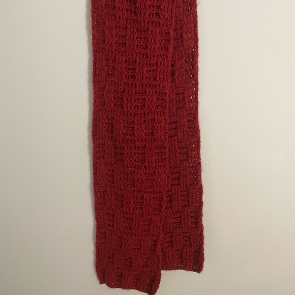 Merrel | Red Scarf - Picture 4 of 4